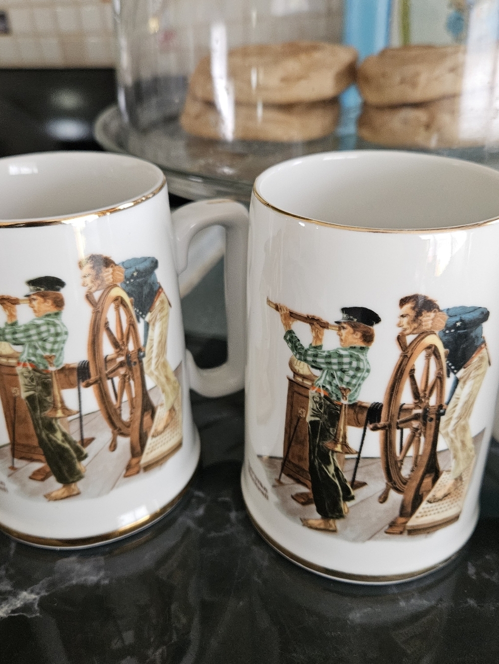 Norman Rockwell Museum Collection 1982 Vintage Coffee Tea Mugs Set of 8 - Picture 6 of 9